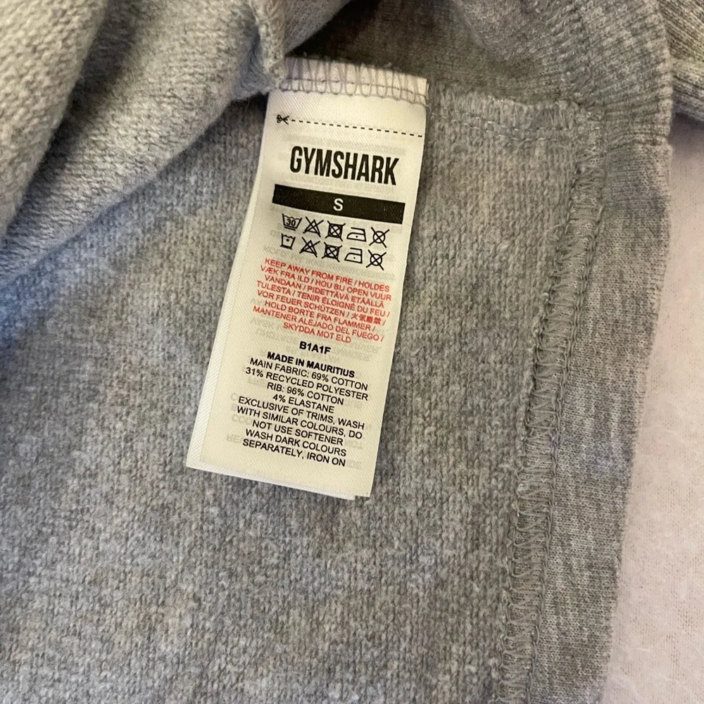 Gymshark Light Gray Cropped Hoodie - Picture 4 of 5